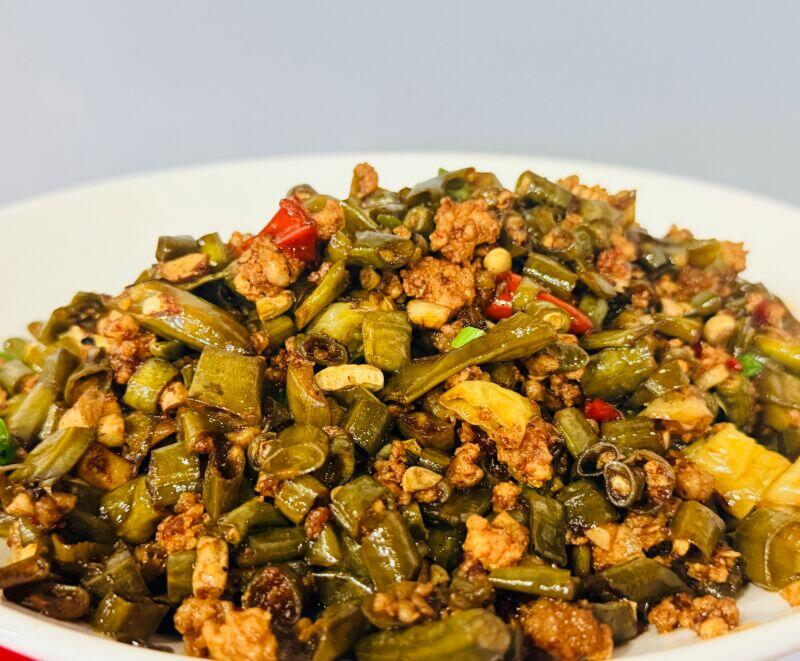 Minced Pork with Sour Long Beans